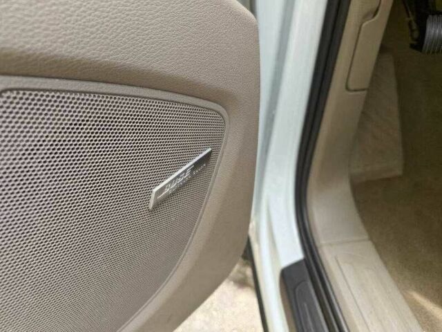 Білий Ауді Ку 7, об'ємом двигуна 3 л та пробігом 113 тис. км за 3000 $, фото 8 на Automoto.ua