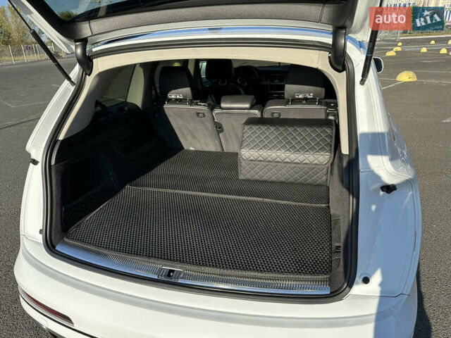 Білий Ауді Ку 7, об'ємом двигуна 3 л та пробігом 177 тис. км за 18500 $, фото 8 на Automoto.ua