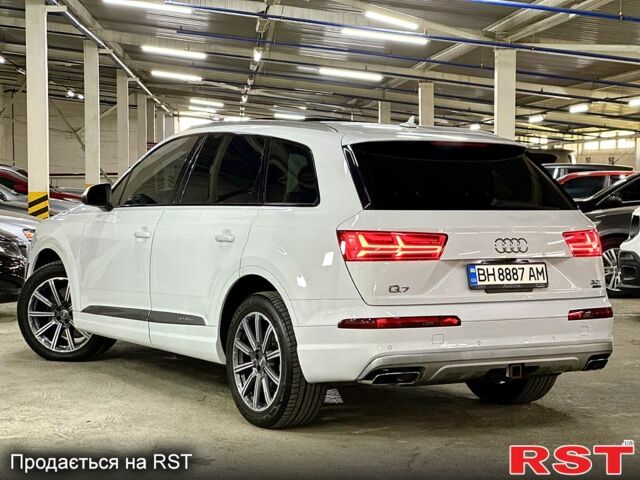 Белый Ауди Ку 7, объемом двигателя 3 л и пробегом 204 тыс. км за 28500 $, фото 5 на Automoto.ua