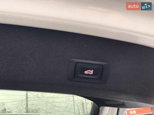 Білий Ауді Ку 7, об'ємом двигуна 3 л та пробігом 205 тис. км за 15890 $, фото 15 на Automoto.ua