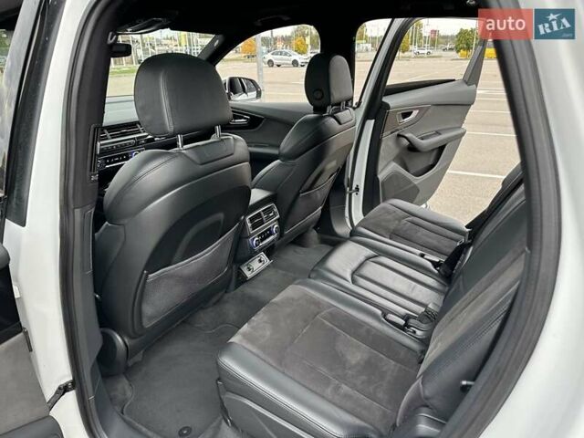 Белый Ауди Ку 7, объемом двигателя 2.97 л и пробегом 170 тыс. км за 37500 $, фото 48 на Automoto.ua