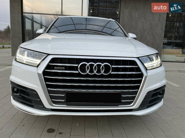 Белый Ауди Ку 7, объемом двигателя 3 л и пробегом 153 тыс. км за 40777 $, фото 6 на Automoto.ua