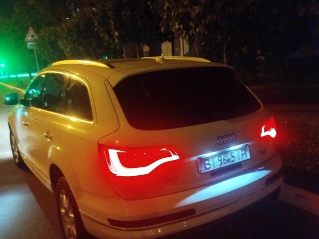 Білий Ауді Ку 7, об'ємом двигуна 3 л та пробігом 167 тис. км за 13700 $, фото 5 на Automoto.ua