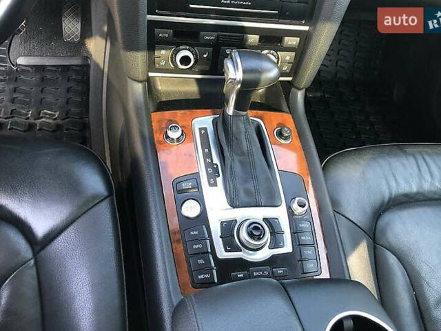 Белый Ауди Ку 7, объемом двигателя 3 л и пробегом 148 тыс. км за 18000 $, фото 14 на Automoto.ua