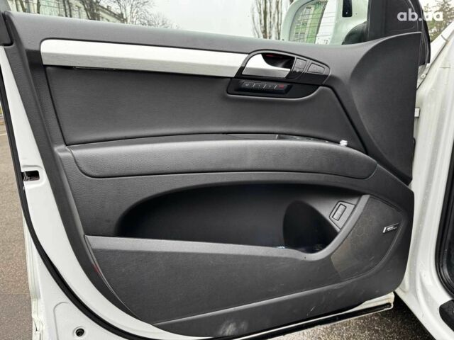 Білий Ауді Ку 7, об'ємом двигуна 3 л та пробігом 78 тис. км за 17490 $, фото 29 на Automoto.ua