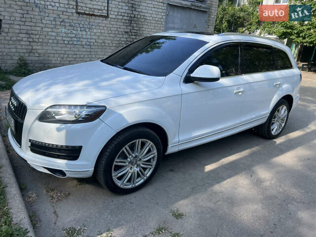 Белый Ауди Ку 7, объемом двигателя 3 л и пробегом 156 тыс. км за 23800 $, фото 4 на Automoto.ua