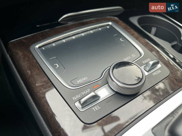 Белый Ауди Ку 7, объемом двигателя 2.97 л и пробегом 124 тыс. км за 36000 $, фото 46 на Automoto.ua