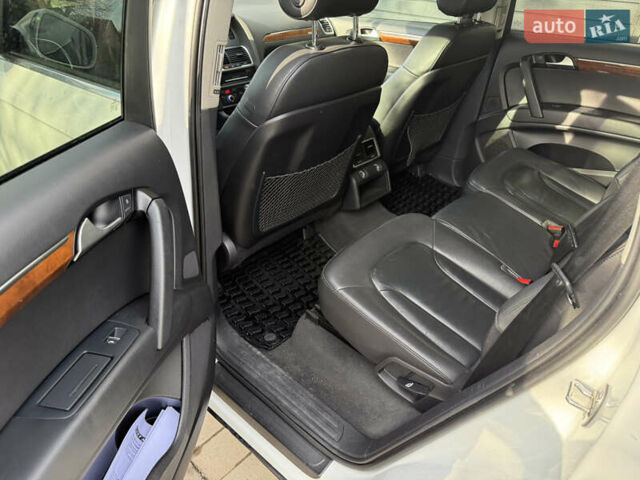 Белый Ауди Ку 7, объемом двигателя 3 л и пробегом 303 тыс. км за 14900 $, фото 12 на Automoto.ua