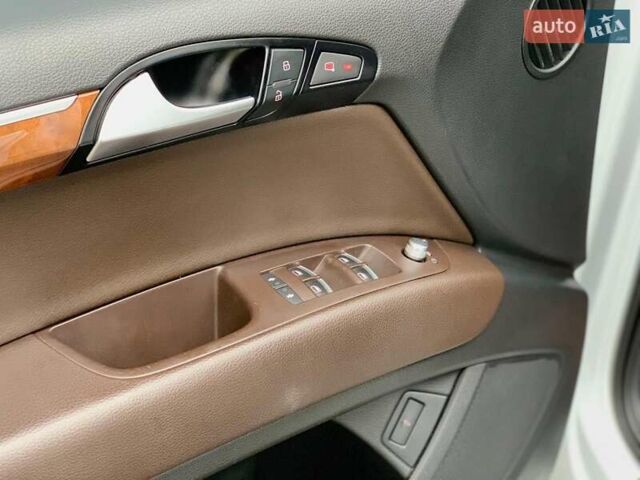 Білий Ауді Ку 7, об'ємом двигуна 3 л та пробігом 205 тис. км за 15890 $, фото 24 на Automoto.ua