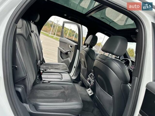 Белый Ауди Ку 7, объемом двигателя 2.97 л и пробегом 170 тыс. км за 37500 $, фото 60 на Automoto.ua