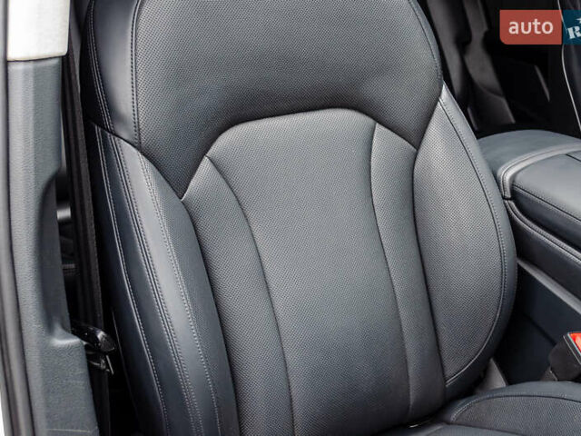 Белый Ауди Ку 7, объемом двигателя 3 л и пробегом 167 тыс. км за 24999 $, фото 32 на Automoto.ua