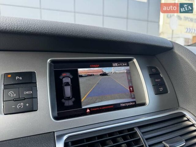 Білий Ауді Ку 7, об'ємом двигуна 3 л та пробігом 125 тис. км за 21000 $, фото 27 на Automoto.ua