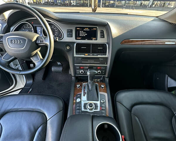 Білий Ауді Ку 7, об'ємом двигуна 3 л та пробігом 177 тис. км за 18500 $, фото 10 на Automoto.ua