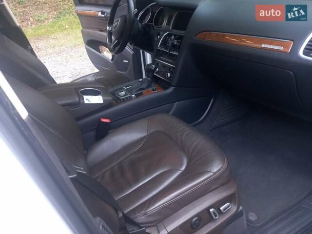 Белый Ауди Ку 7, объемом двигателя 3 л и пробегом 186 тыс. км за 18888 $, фото 12 на Automoto.ua