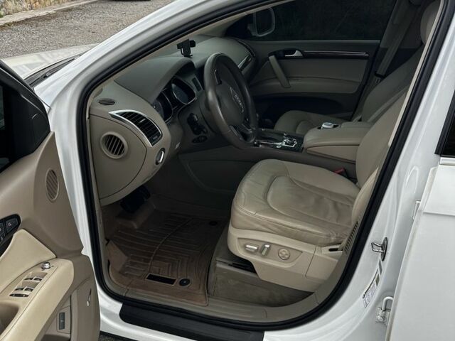 Белый Ауди Ку 7, объемом двигателя 3 л и пробегом 212 тыс. км за 20700 $, фото 6 на Automoto.ua