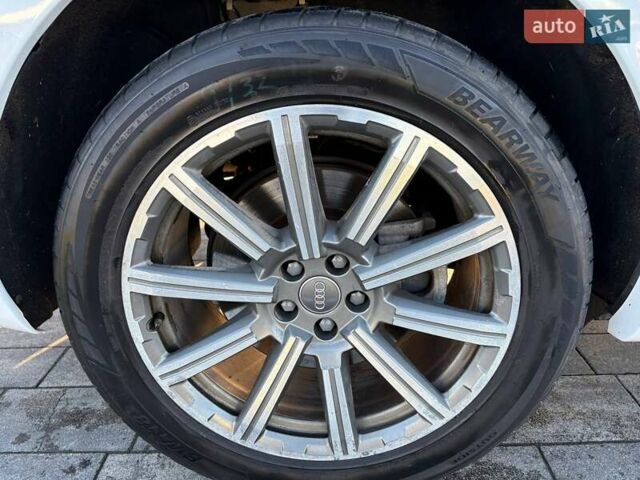 Белый Ауди Ку 7, объемом двигателя 3 л и пробегом 161 тыс. км за 29500 $, фото 7 на Automoto.ua