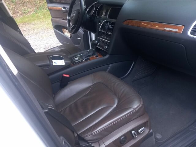 Белый Ауди Ку 7, объемом двигателя 3 л и пробегом 186 тыс. км за 18888 $, фото 10 на Automoto.ua