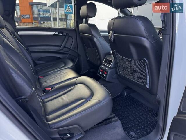 Білий Ауді Ку 7, об'ємом двигуна 3 л та пробігом 125 тис. км за 21000 $, фото 12 на Automoto.ua