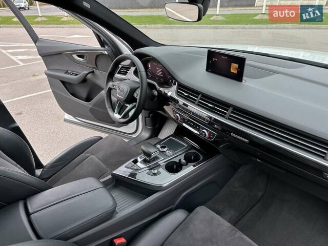 Белый Ауди Ку 7, объемом двигателя 2.97 л и пробегом 170 тыс. км за 37500 $, фото 78 на Automoto.ua