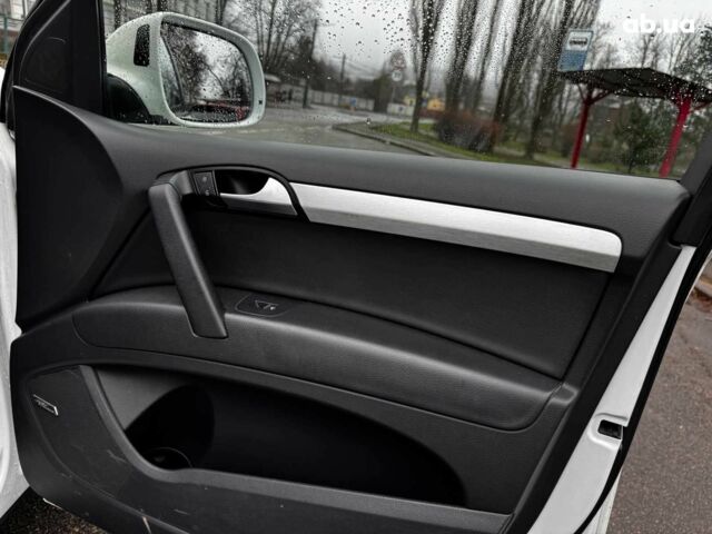 Білий Ауді Ку 7, об'ємом двигуна 3 л та пробігом 78 тис. км за 17490 $, фото 41 на Automoto.ua