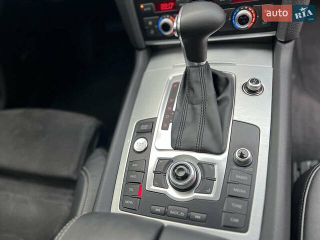 Білий Ауді Ку 7, об'ємом двигуна 2.97 л та пробігом 240 тис. км за 27000 $, фото 21 на Automoto.ua