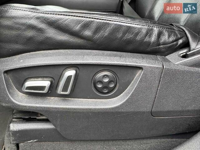 Білий Ауді Ку 7, об'ємом двигуна 3 л та пробігом 78 тис. км за 17490 $, фото 32 на Automoto.ua