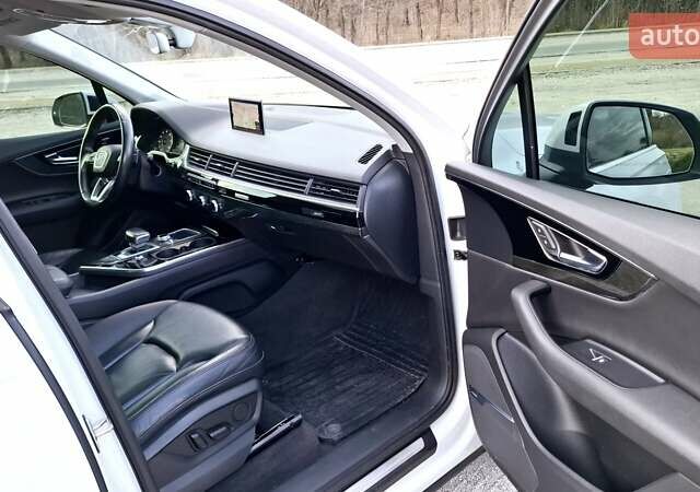 Білий Ауді Ку 7, об'ємом двигуна 3 л та пробігом 159 тис. км за 26500 $, фото 23 на Automoto.ua