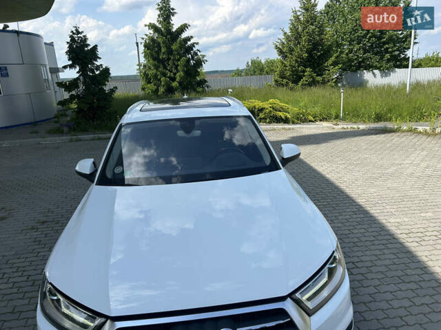 Белый Ауди Ку 7, объемом двигателя 3 л и пробегом 196 тыс. км за 30900 $, фото 94 на Automoto.ua