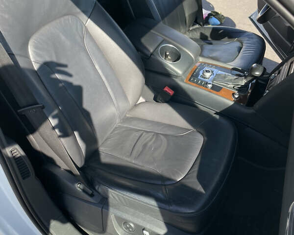 Белый Ауди Ку 7, объемом двигателя 3 л и пробегом 223 тыс. км за 18500 $, фото 21 на Automoto.ua