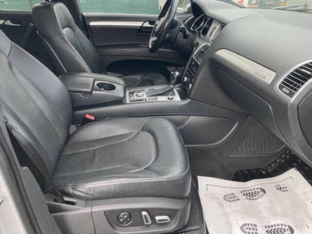 Білий Ауді Ку 7, об'ємом двигуна 3 л та пробігом 80 тис. км за 6700 $, фото 9 на Automoto.ua