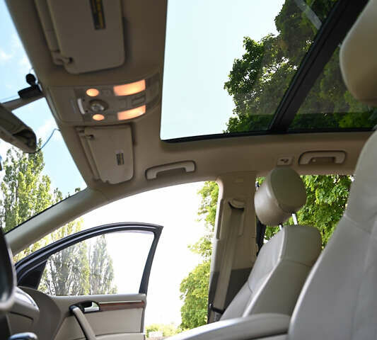 Белый Ауди Ку 7, объемом двигателя 3 л и пробегом 156 тыс. км за 23800 $, фото 8 на Automoto.ua