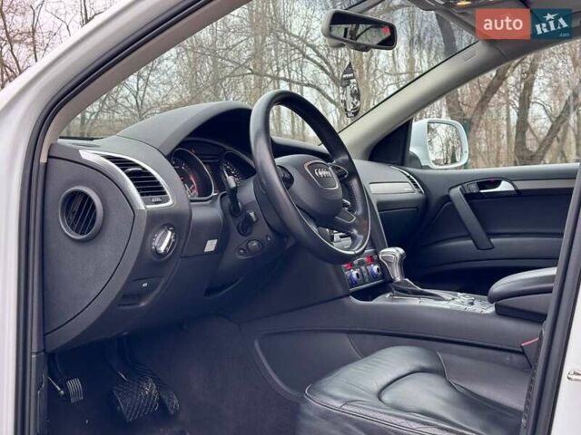 Белый Ауди Ку 7, объемом двигателя 2.97 л и пробегом 180 тыс. км за 23800 $, фото 14 на Automoto.ua