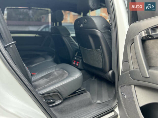 Білий Ауді Ку 7, об'ємом двигуна 2.97 л та пробігом 240 тис. км за 27000 $, фото 24 на Automoto.ua