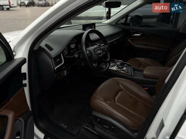 Белый Ауди Ку 7, объемом двигателя 2.97 л и пробегом 252 тыс. км за 27500 $, фото 7 на Automoto.ua