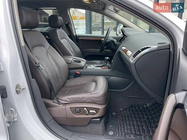 Білий Ауді Ку 7, об'ємом двигуна 3 л та пробігом 218 тис. км за 17990 $, фото 11 на Automoto.ua