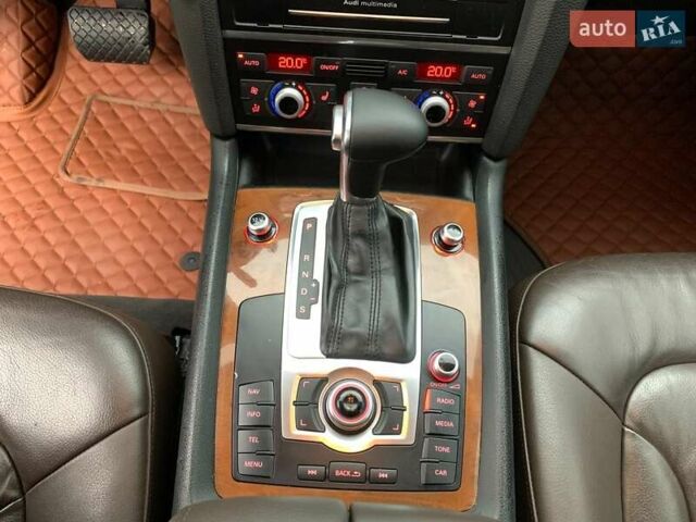 Білий Ауді Ку 7, об'ємом двигуна 3 л та пробігом 205 тис. км за 15890 $, фото 41 на Automoto.ua