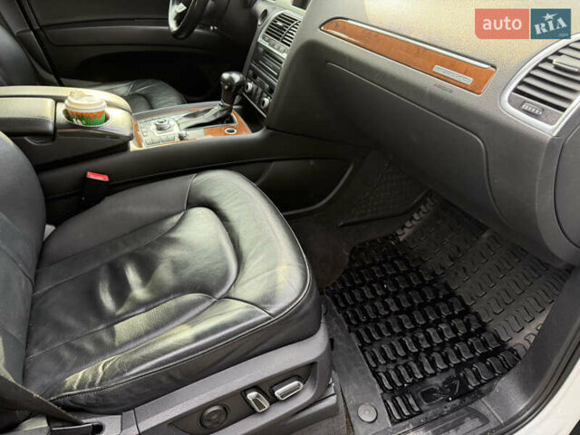 Белый Ауди Ку 7, объемом двигателя 3 л и пробегом 303 тыс. км за 14900 $, фото 18 на Automoto.ua