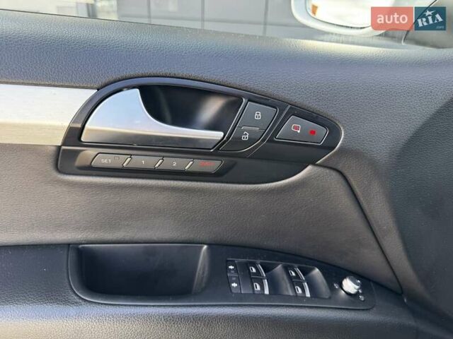 Білий Ауді Ку 7, об'ємом двигуна 3 л та пробігом 125 тис. км за 21000 $, фото 20 на Automoto.ua