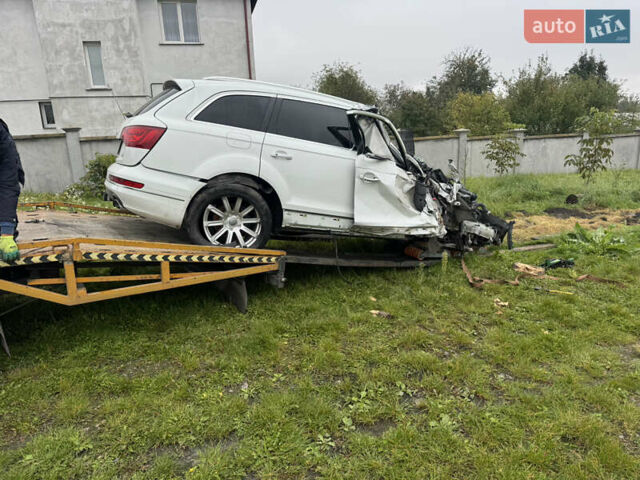 Белый Ауди Ку 7, объемом двигателя 2.97 л и пробегом 250 тыс. км за 4499 $, фото 11 на Automoto.ua