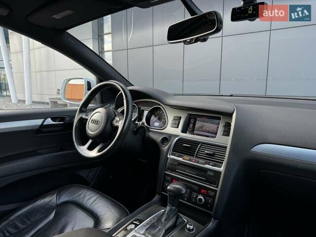 Білий Ауді Ку 7, об'ємом двигуна 3 л та пробігом 125 тис. км за 21000 $, фото 14 на Automoto.ua