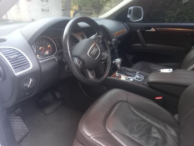 Белый Ауди Ку 7, объемом двигателя 3 л и пробегом 186 тыс. км за 18888 $, фото 7 на Automoto.ua