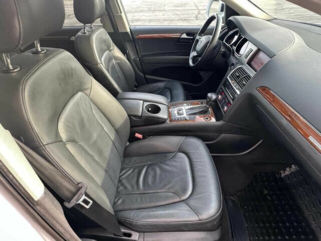 Белый Ауди Ку 7, объемом двигателя 3 л и пробегом 130 тыс. км за 7950 $, фото 8 на Automoto.ua