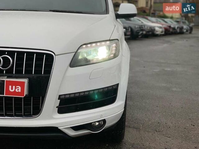 Білий Ауді Ку 7, об'ємом двигуна 3 л та пробігом 205 тис. км за 15890 $, фото 10 на Automoto.ua