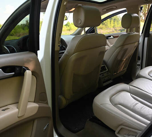 Белый Ауди Ку 7, объемом двигателя 3 л и пробегом 156 тыс. км за 23800 $, фото 11 на Automoto.ua