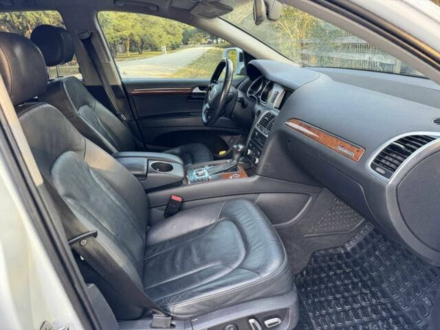 Белый Ауди Ку 7, объемом двигателя 3 л и пробегом 73 тыс. км за 7800 $, фото 8 на Automoto.ua