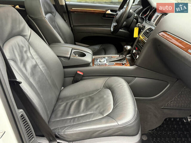 Белый Ауди Ку 7, объемом двигателя 3 л и пробегом 256 тыс. км за 21300 $, фото 38 на Automoto.ua