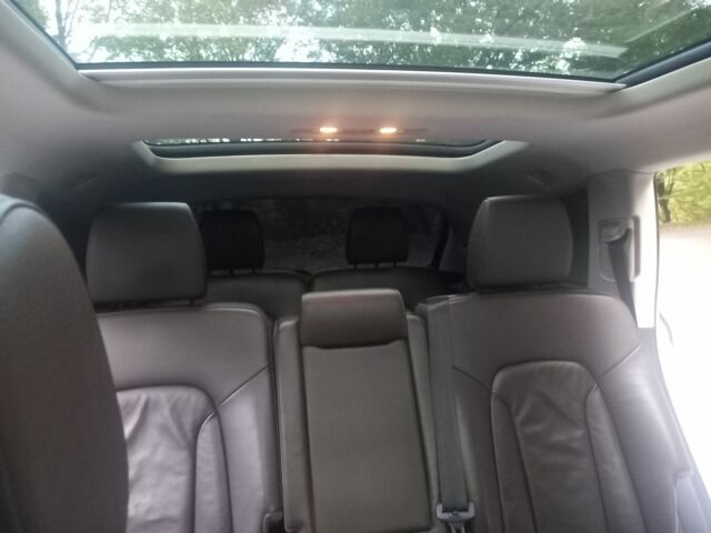 Белый Ауди Ку 7, объемом двигателя 3 л и пробегом 186 тыс. км за 18888 $, фото 16 на Automoto.ua