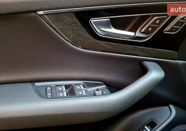 Білий Ауді Ку 7, об'ємом двигуна 3 л та пробігом 159 тис. км за 26500 $, фото 31 на Automoto.ua