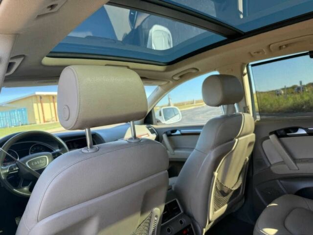 Ауді Ку 7 2015 у Ужгороді на Automoto.ua Білий Ауді Ку 7, об'ємом двигуна 3 л та пробігом 76 тис. км за 3800 $, фото 15 на Automoto.ua