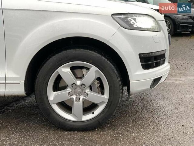 Білий Ауді Ку 7, об'ємом двигуна 3 л та пробігом 205 тис. км за 15890 $, фото 5 на Automoto.ua